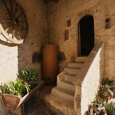 Manca1fiorino Bed & Breakfast *