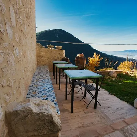 Couette-café Manca1fiorino